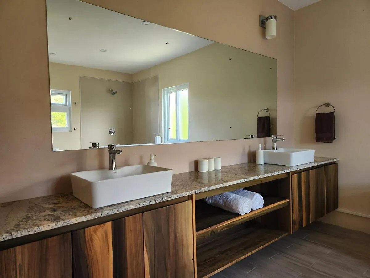 Setsuna, Luxury Oceanic View Villa Near Airport Vieux Fort 0*,  Saint Lucia