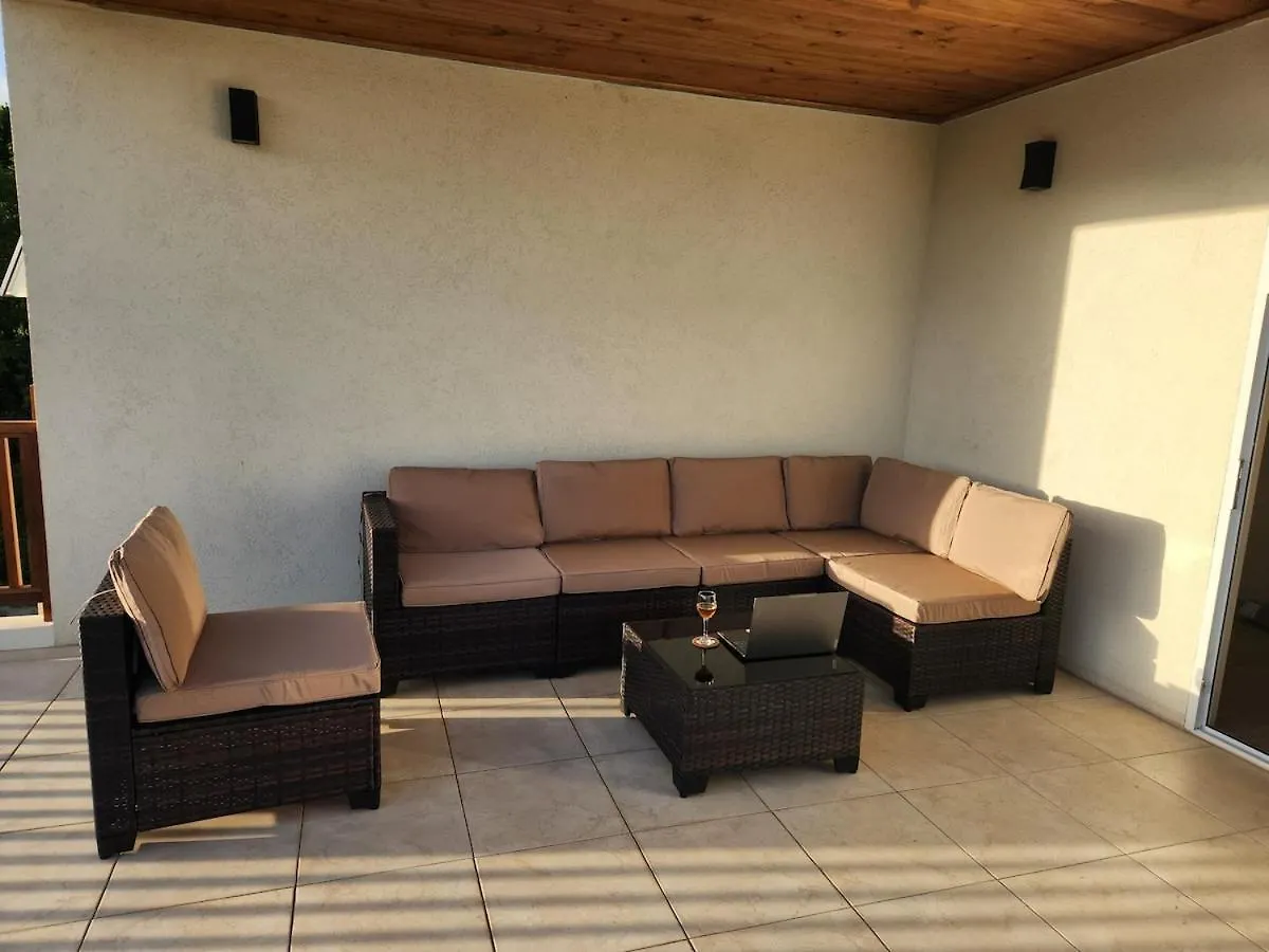 Setsuna, Luxury Oceanic View Villa Near Airport Vieux Fort